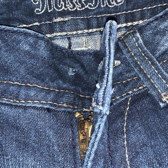 Miss Me Jeans - Picture 10 of 10